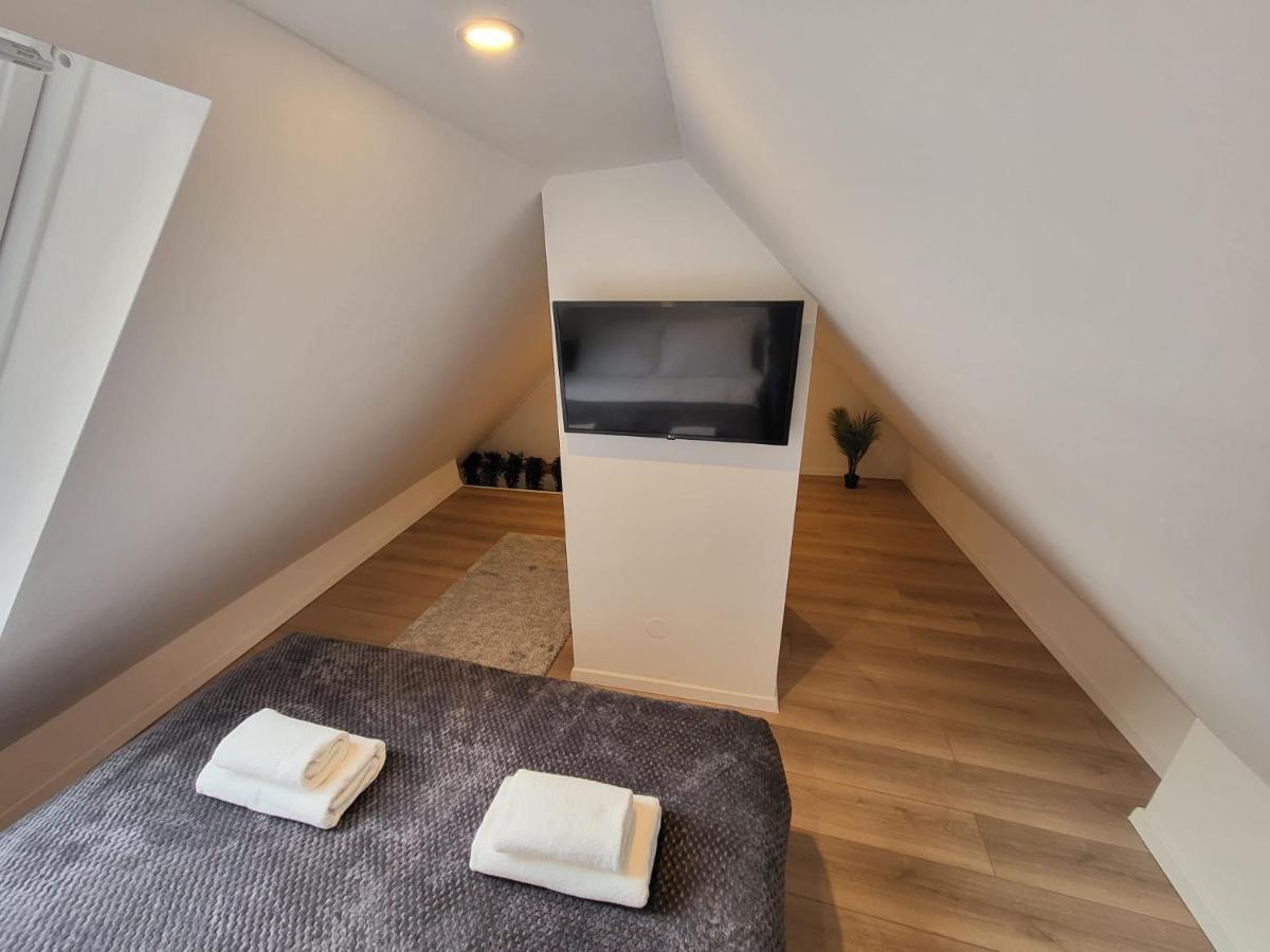 Studio Apartman Mia Загреб Экстерьер фото